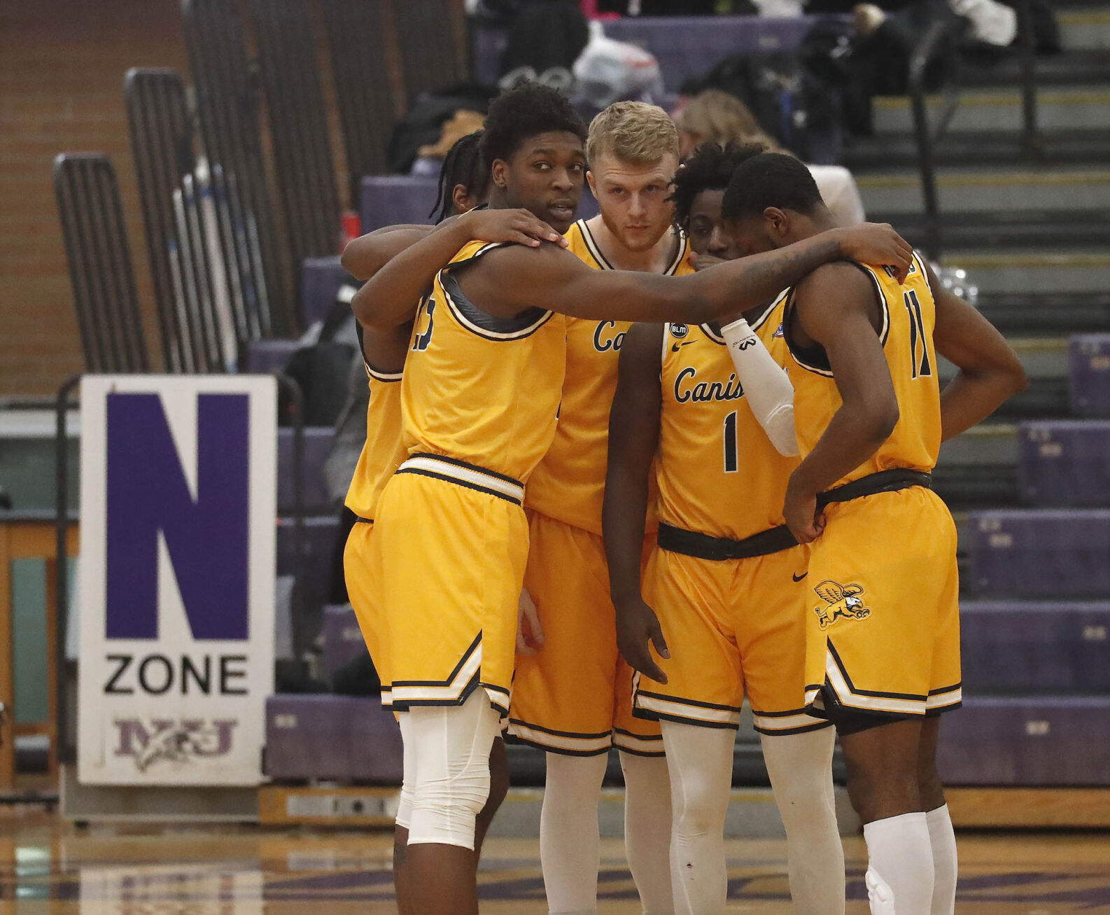 Battle of the Bridge, Canisius at Niagara men's hoops